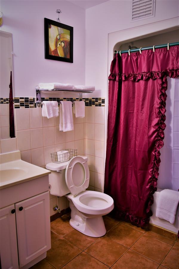 Royal Windsor Motel Екстериор снимка