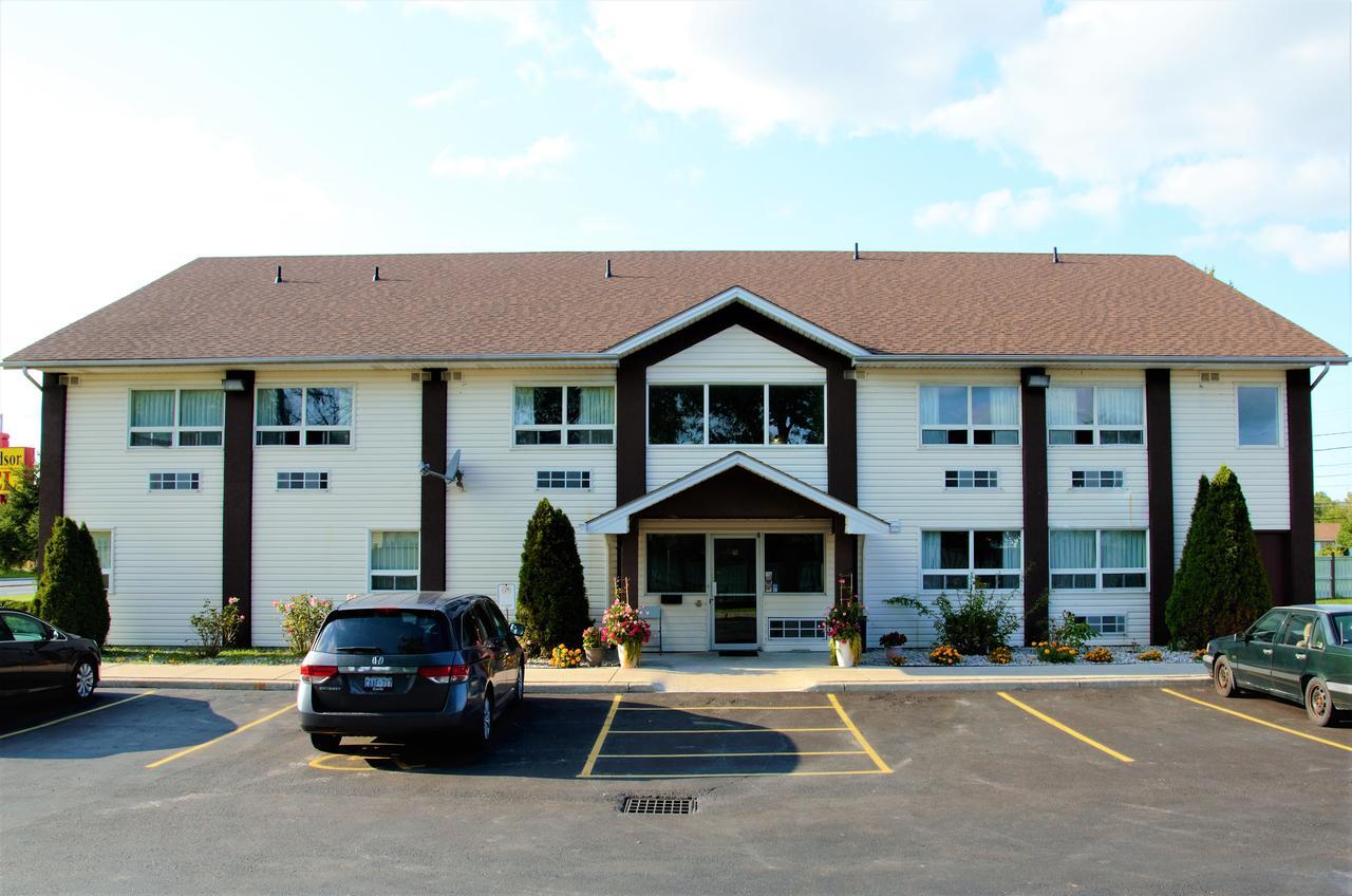 Royal Windsor Motel Екстериор снимка
