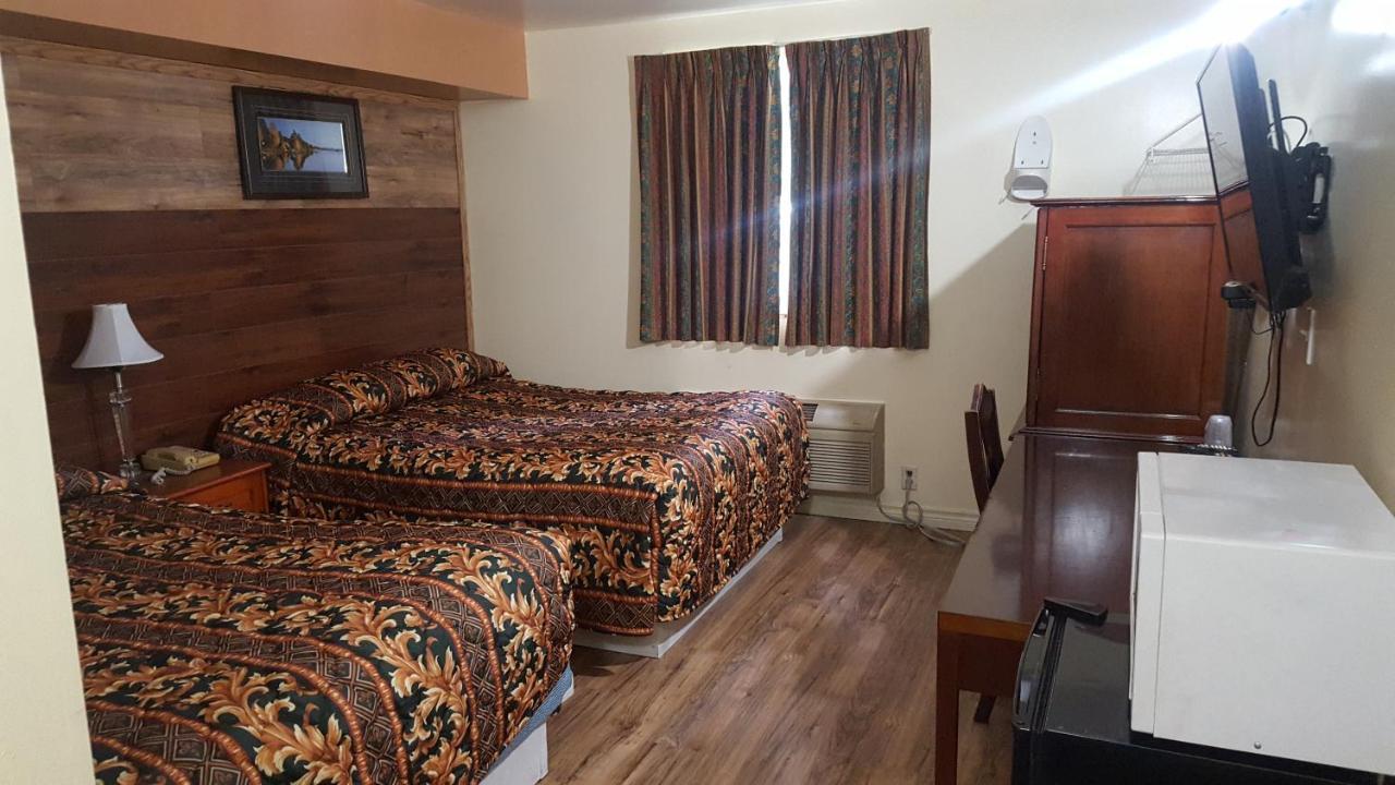 Royal Windsor Motel Екстериор снимка