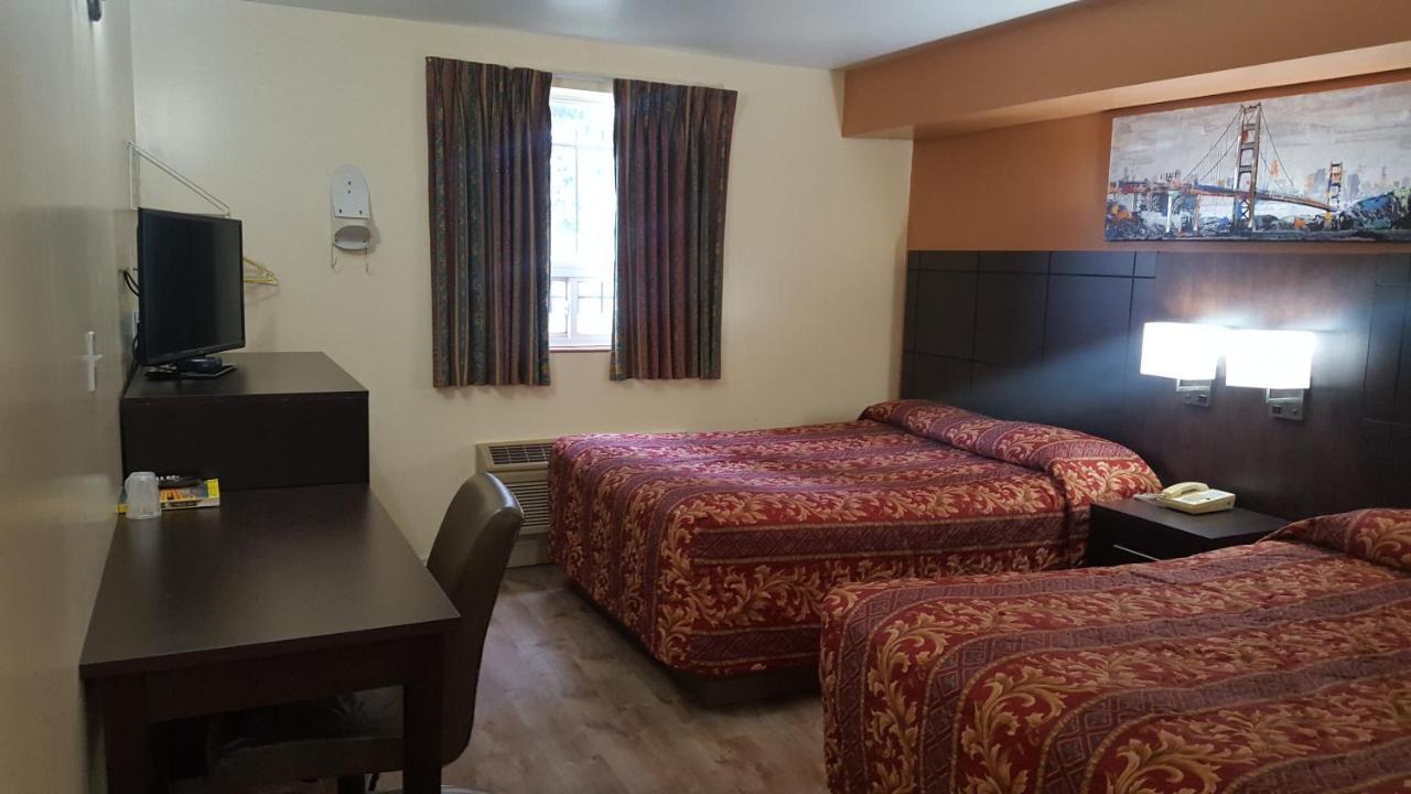 Royal Windsor Motel Екстериор снимка
