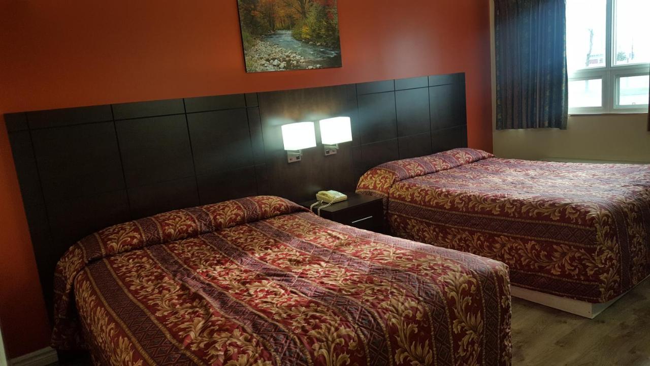 Royal Windsor Motel Екстериор снимка